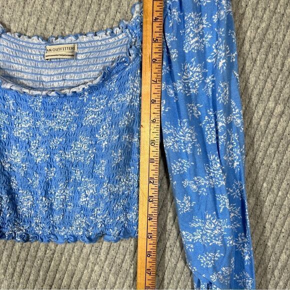 Urban Outfitters L Crop Top Long Sleeve Blue with White Flowers Stretch Light - Picture 8 of 10